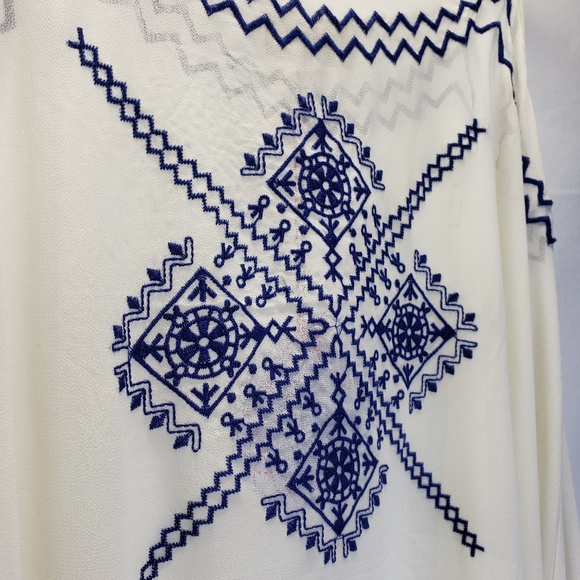 Umgee - Picture 4 of 8